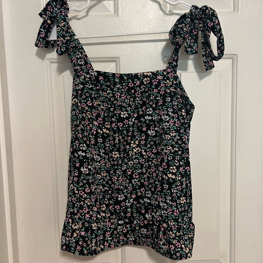 Adorable Pink rose floral top